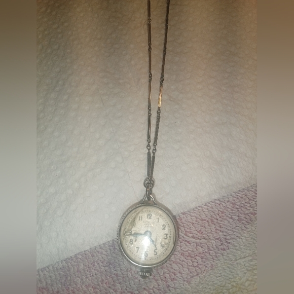 Elegant Silver Women's Pocket Watch Necklace - Picture 1 of 5